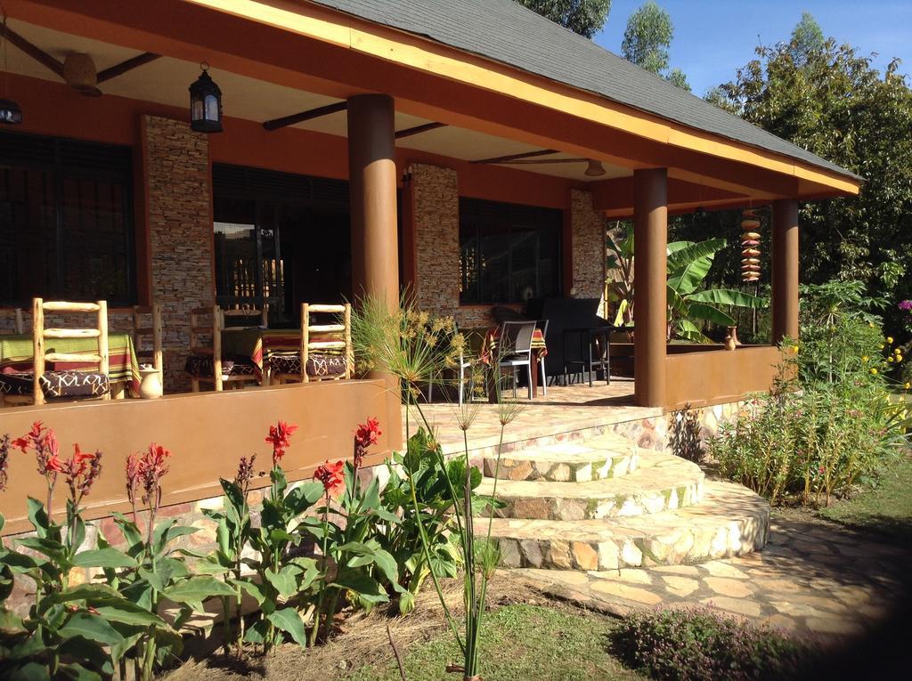 Nyore Hillside Retreat Mbarara Bagian luar foto
