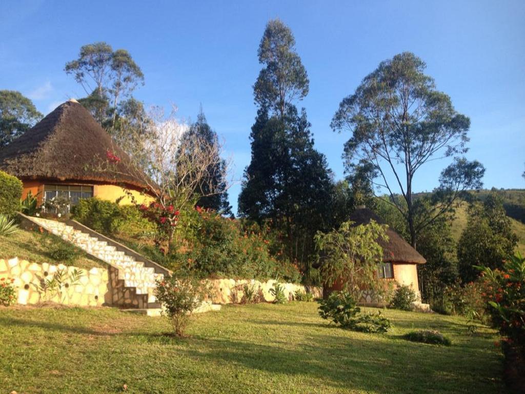 Nyore Hillside Retreat Mbarara Bagian luar foto