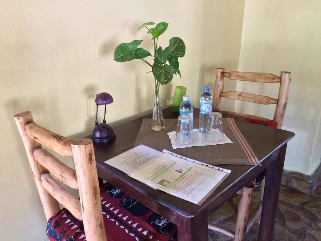 Nyore Hillside Retreat Mbarara Bagian luar foto