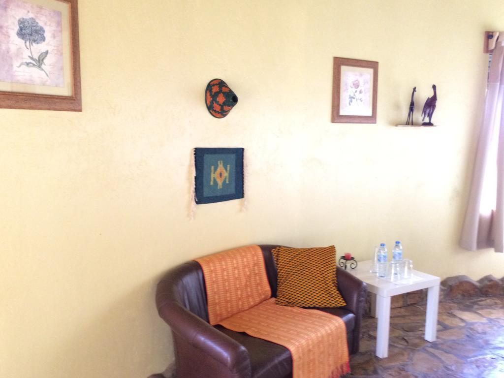 Nyore Hillside Retreat Mbarara Bagian luar foto
