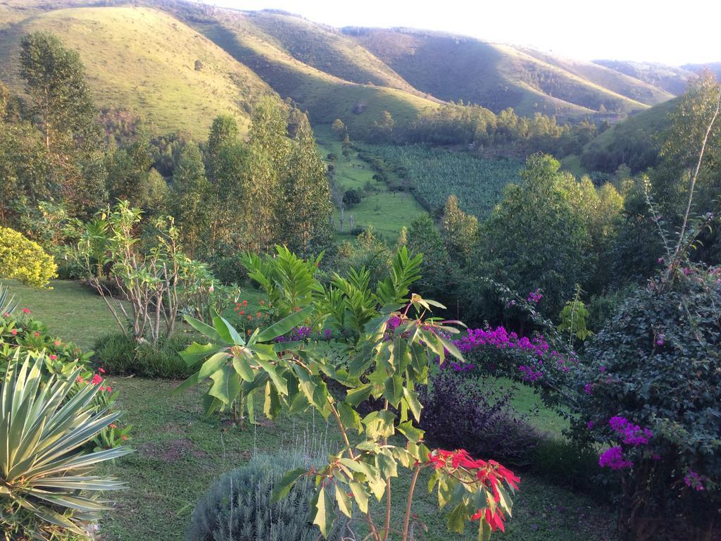 Nyore Hillside Retreat Mbarara Bagian luar foto
