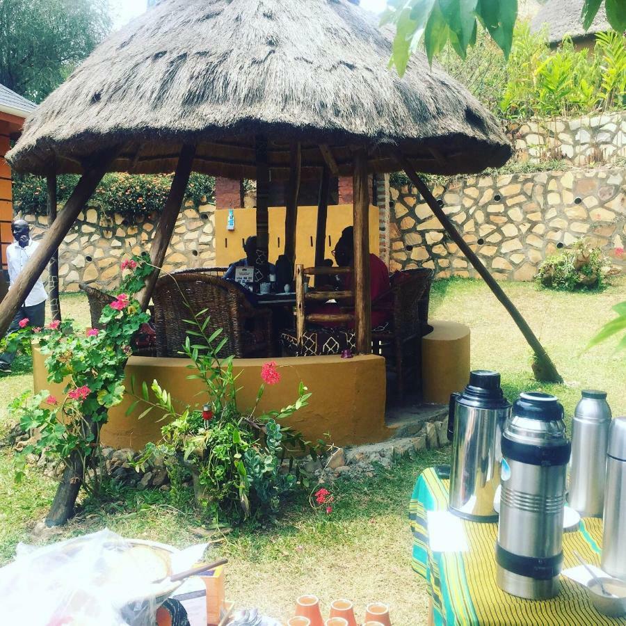 Nyore Hillside Retreat Mbarara Bagian luar foto